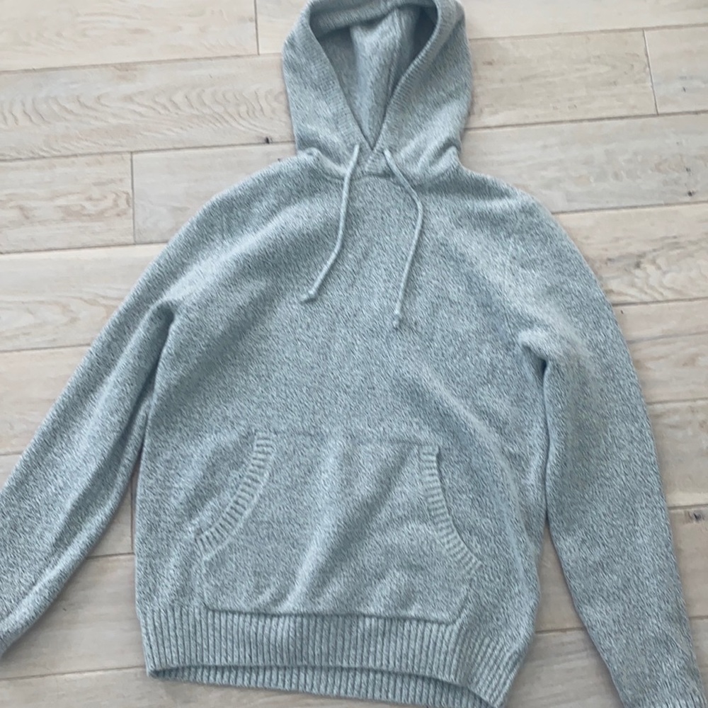 Old Navy Women’s sweatshirt